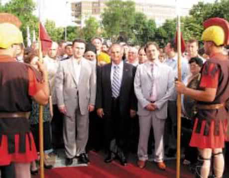 Ο Γκρούεφσκι και οι «Μακεδόνες πολεμιστές» του