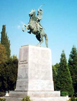 Το άγαλμα του Θεόδωρου Κολοκοτρώνη στην Τρίπολη